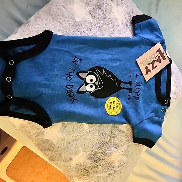 NWT 6M Glow-in-the-dark Sleeeper - Picture 2 of 4